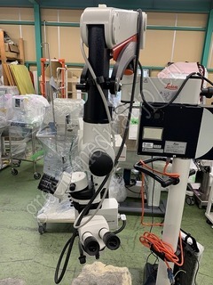 Leica Surgical Microscope