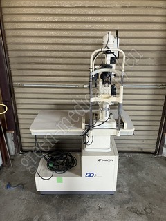 TOPCON Slit lamp