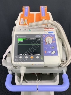 NIHON KOHDEN Defibrillator