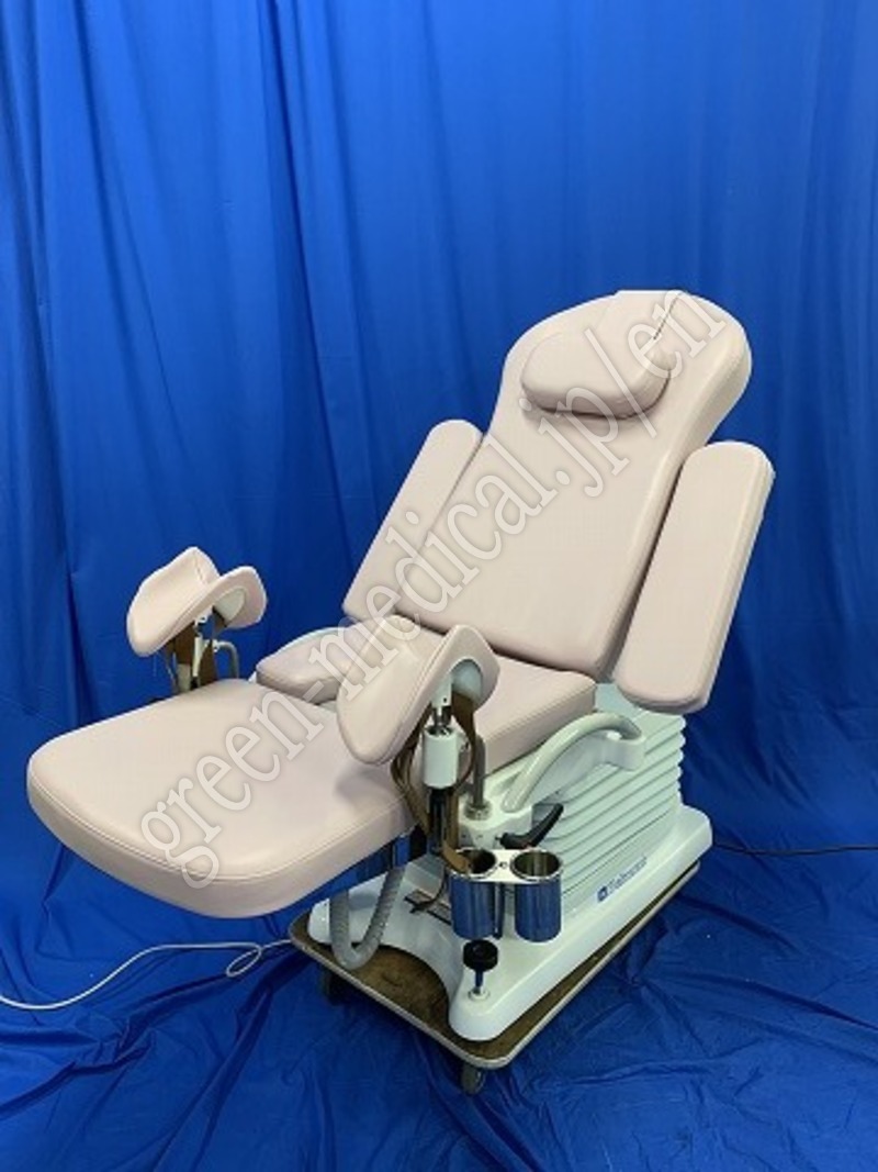 3.産婦人科検診台