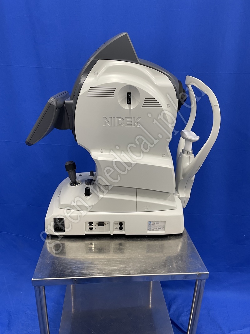 3.〇 オート無散瞳眼底カメラ